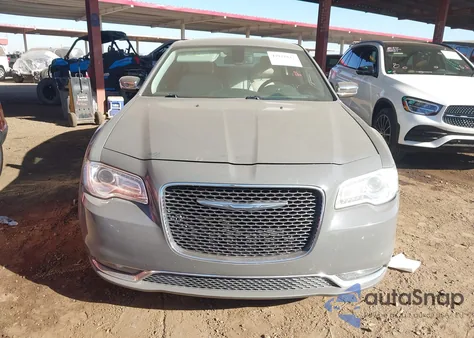 2018 Chrysler 300 Limited z USA, uszkodzony, nr VIN 2C3CCAEG9JH154045
